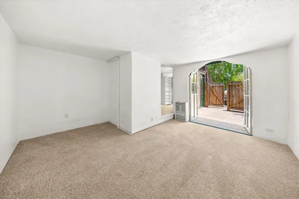 $2,395,000 | 513 East Pedregosa Street, Santa Barbara, CA 93103