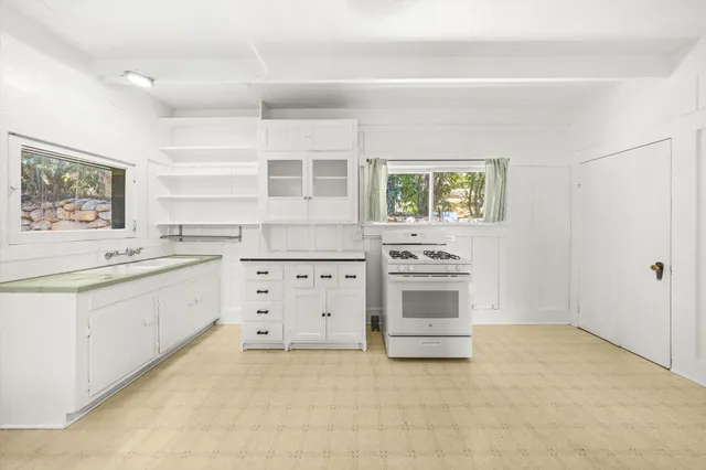 $2,795,000 | 513 East Pedregosa Street, Santa Barbara, CA 93103