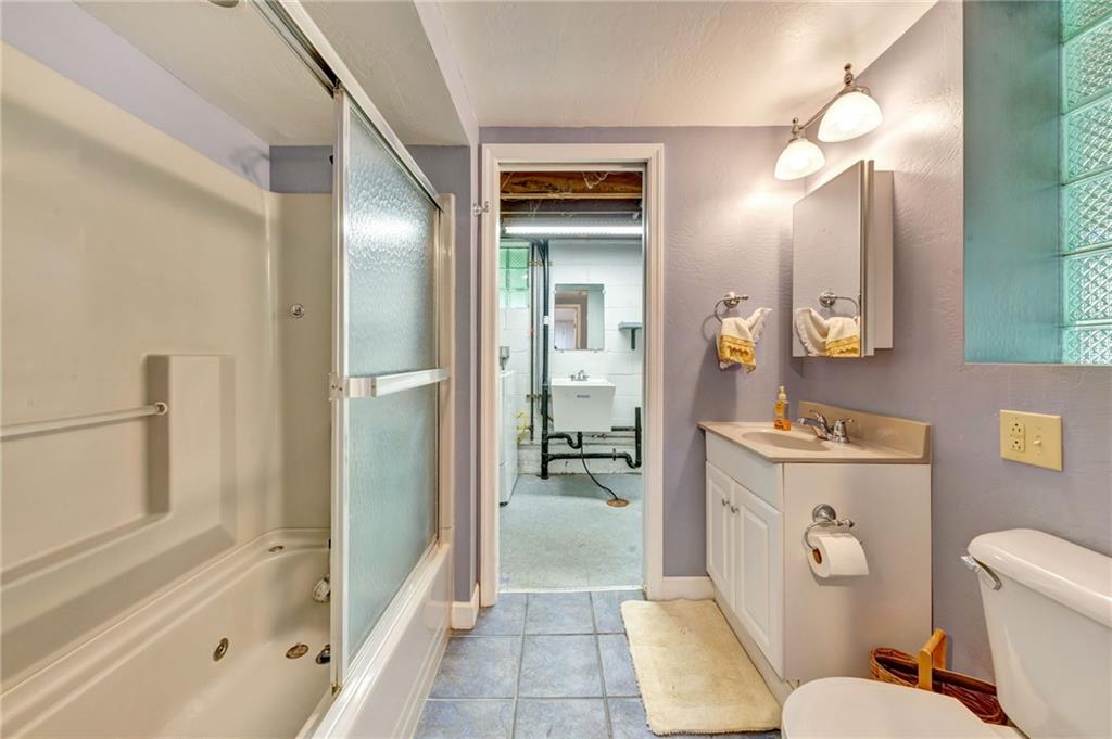 73 Bellview Circle McKees Rocks, PA 15136 - Photo 24 of 32 Lower Level Full Bathrom
