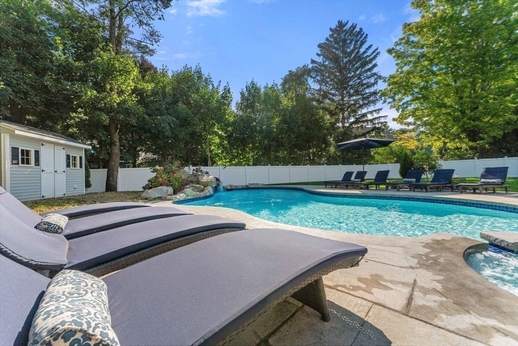 28 Old Farm Road Needham, MA 02492 - Photo 36 of 41 Gallery Image 36