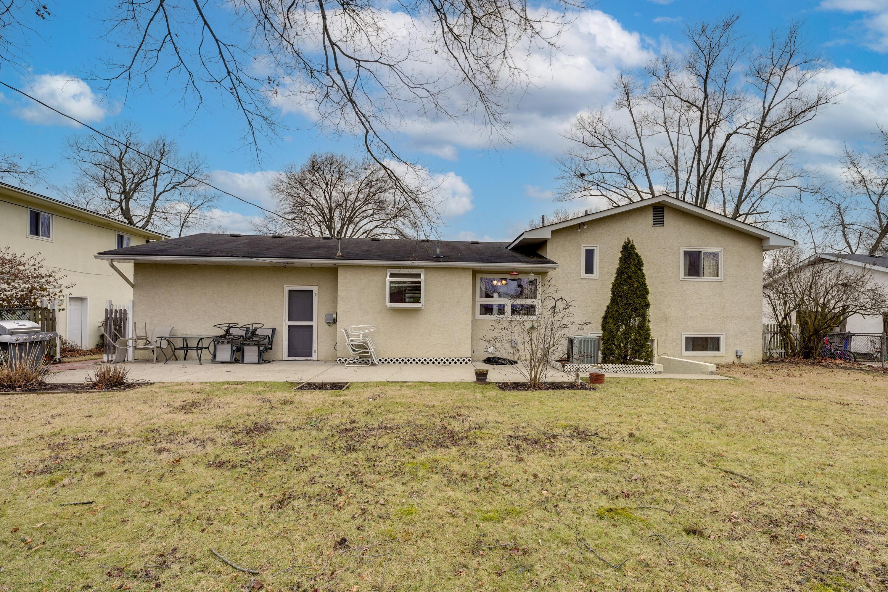 5516 Driftwood Road Columbus, OH 43229 - Photo 29 of 35 Backyard