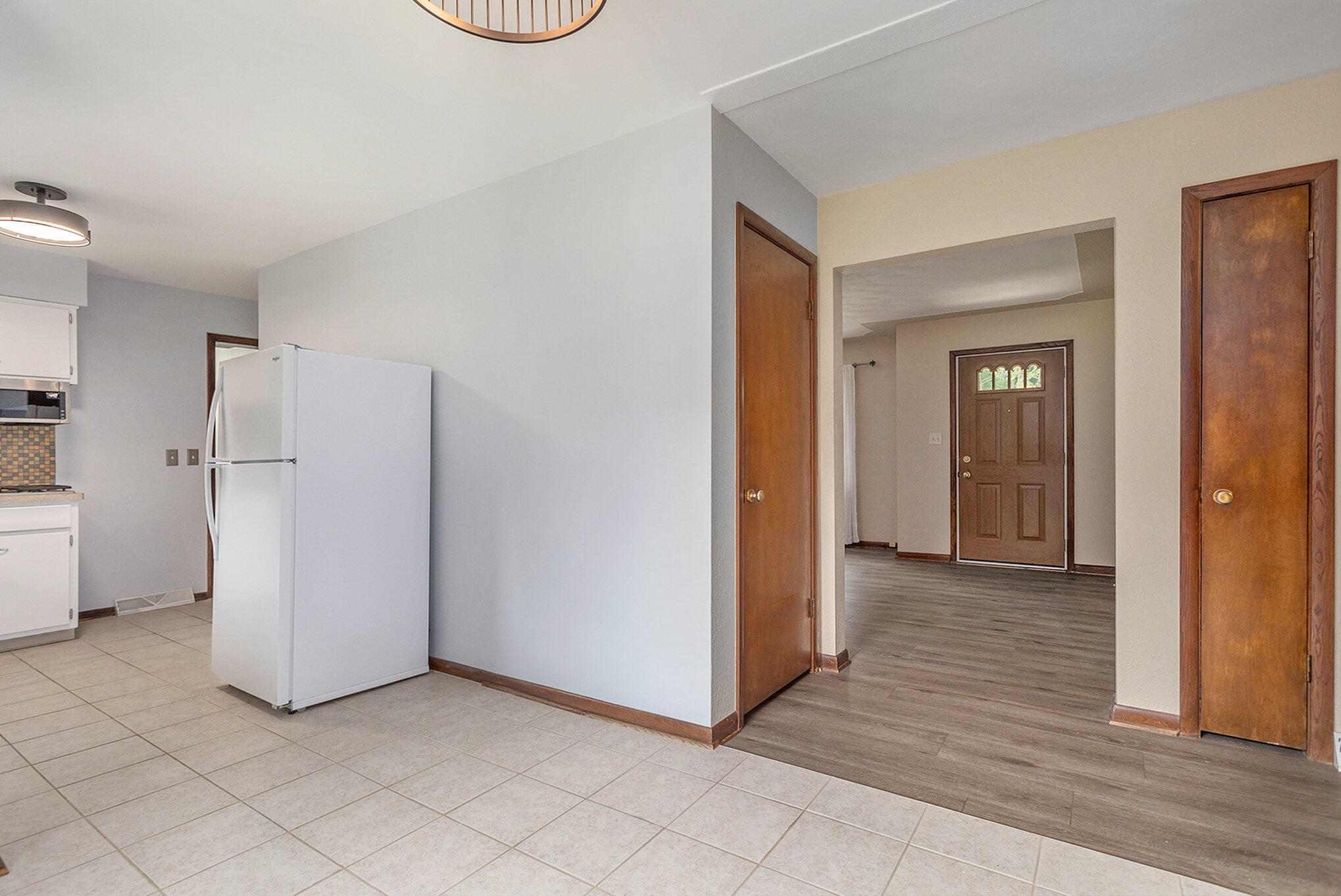 4322 Watkins Road Battle Creek, MI 49015 - Photo 11 of 35 008_4322_watkins_rd_battle_creek_mi_4901