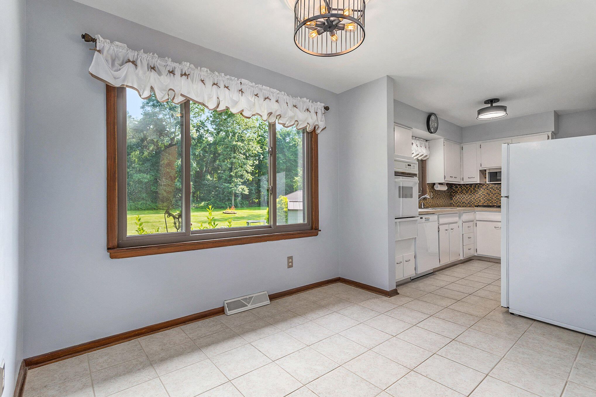4322 Watkins Road Battle Creek, MI 49015 - Photo 23 of 35 026_4322_watkins_rd_battle_creek_mi_4901