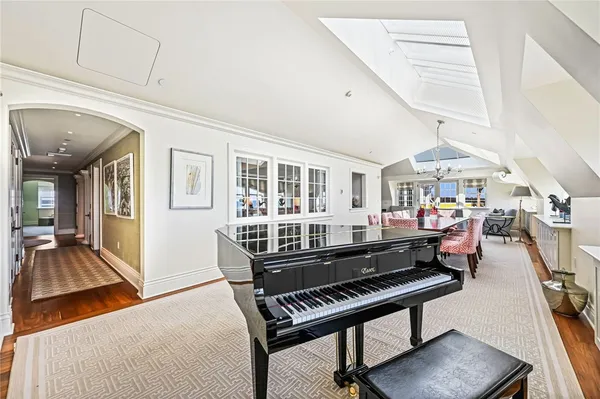 $20,000,000 | 1 Bluff Avenue, Unit 41, Westerly, RI 02891