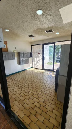 $1,100 | 2818 South Bartell Drive, Unit 7, Houston, TX 77054