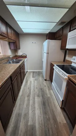 $1,100 | 2818 South Bartell Drive, Unit 7, Houston, TX 77054