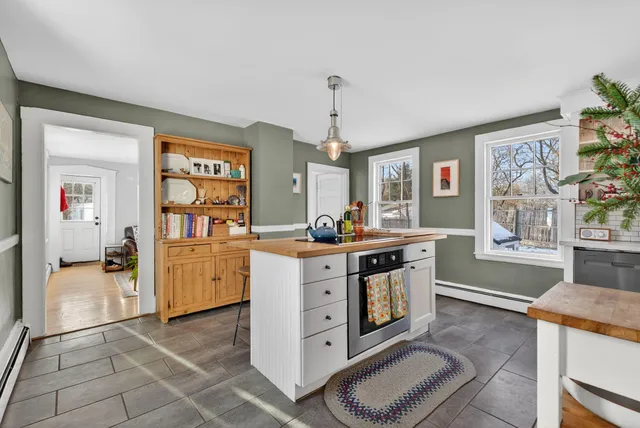 $715,000 | 667 Sawyer Street, South Portland, ME 04106