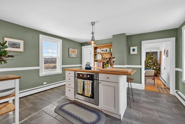 $715,000 | 667 Sawyer Street, South Portland, ME 04106