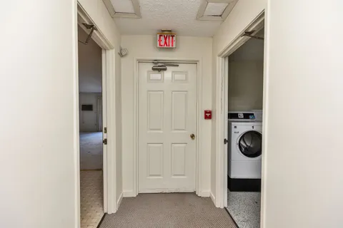 $239,000 | 1 Northbrook Drive, Unit 102, Manchester, NH 03102