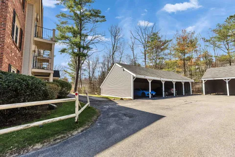 $239,000 | 1 Northbrook Drive, Unit 102, Manchester, NH 03102