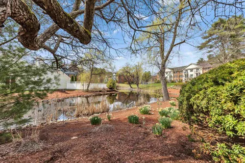 $239,000 | 1 Northbrook Drive, Unit 102, Manchester, NH 03102