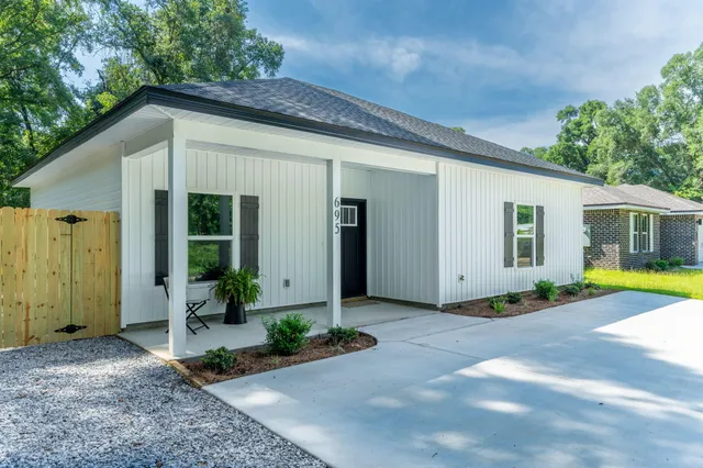 $259,000 | 873 Brett Street South, Crestview, FL 32539