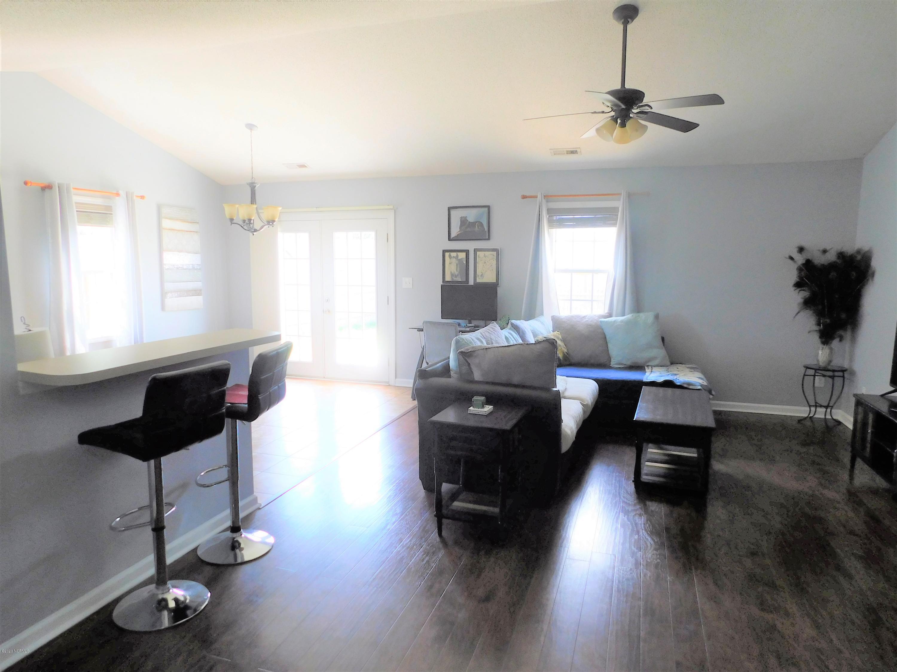 110 Fox Den Drive Hubert, NC 28539 - Photo 2 of 13 Living Room