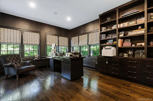 $5,000,000 | 20 Woodland Drive, Rye Brook, NY 10573