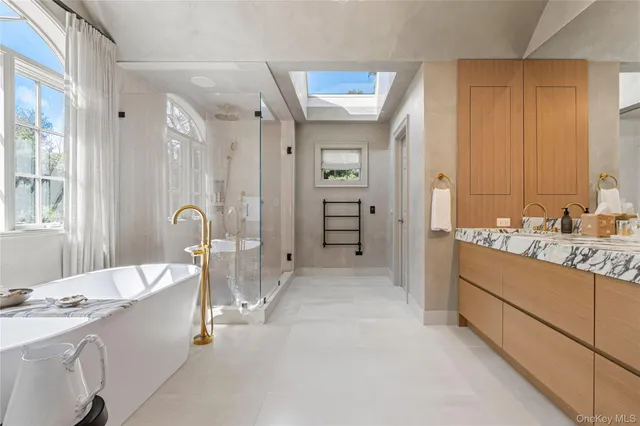 $5,000,000 | 20 Woodland Drive, Rye Brook, NY 10573