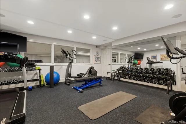 $5,000,000 | 20 Woodland Drive, Rye Brook, NY 10573