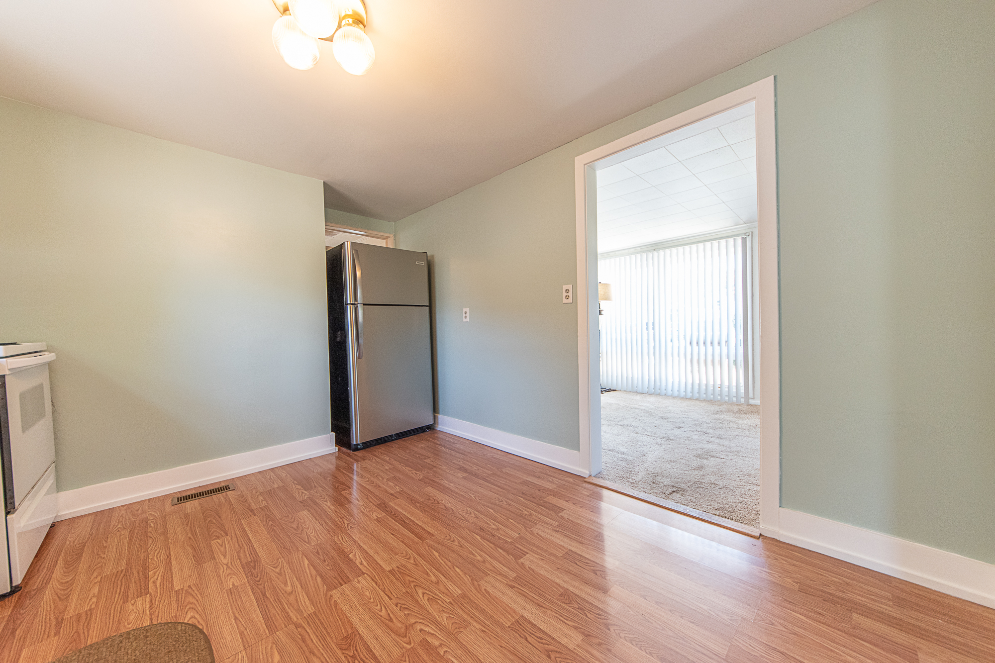 537 Cleveland Street Columbus, IN 47201 - Photo 6 of 23