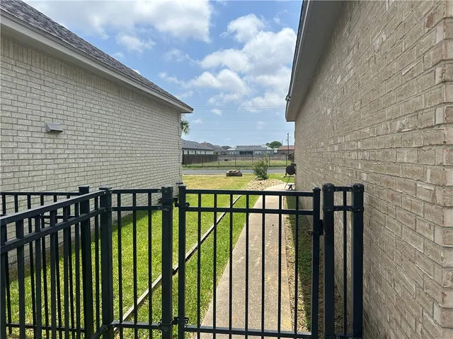$429,999 | 6333 Oso Parkway, Corpus Christi, TX 78414
