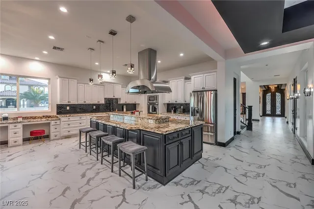 $10,000 | 282 East Maulding Avenue, Las Vegas, NV 89123