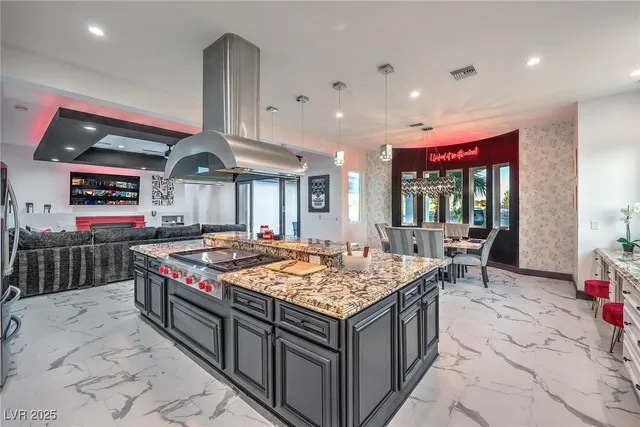 $10,000 | 282 East Maulding Avenue, Las Vegas, NV 89123