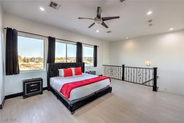 $10,000 | 282 East Maulding Avenue, Las Vegas, NV 89123