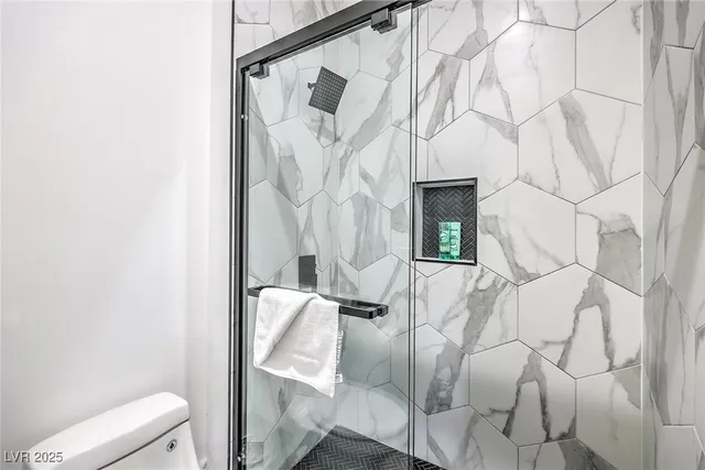 $10,000 | 282 East Maulding Avenue, Las Vegas, NV 89123