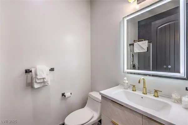 $10,000 | 282 East Maulding Avenue, Las Vegas, NV 89123