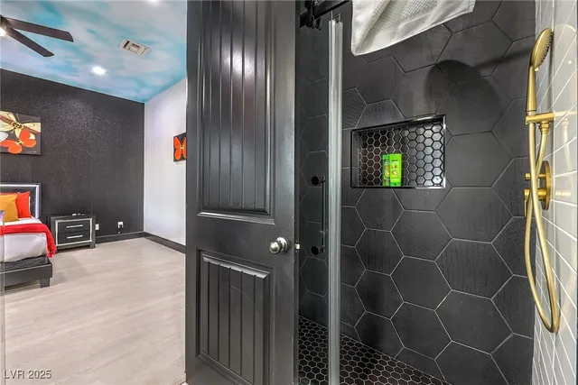 $10,000 | 282 East Maulding Avenue, Las Vegas, NV 89123