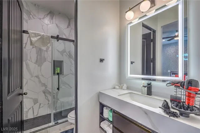 $10,000 | 282 East Maulding Avenue, Las Vegas, NV 89123