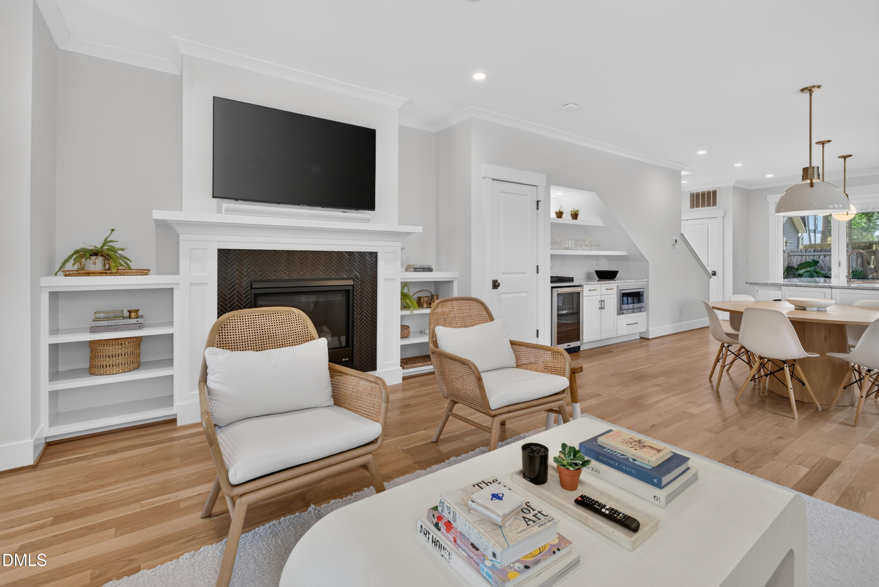 210 North State Street Raleigh, NC 27601 - Photo 7 of 59 07