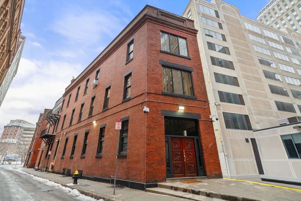 19 Stanhope Street, Unit 3A Boston, MA 02116 - Photo 1 of 5