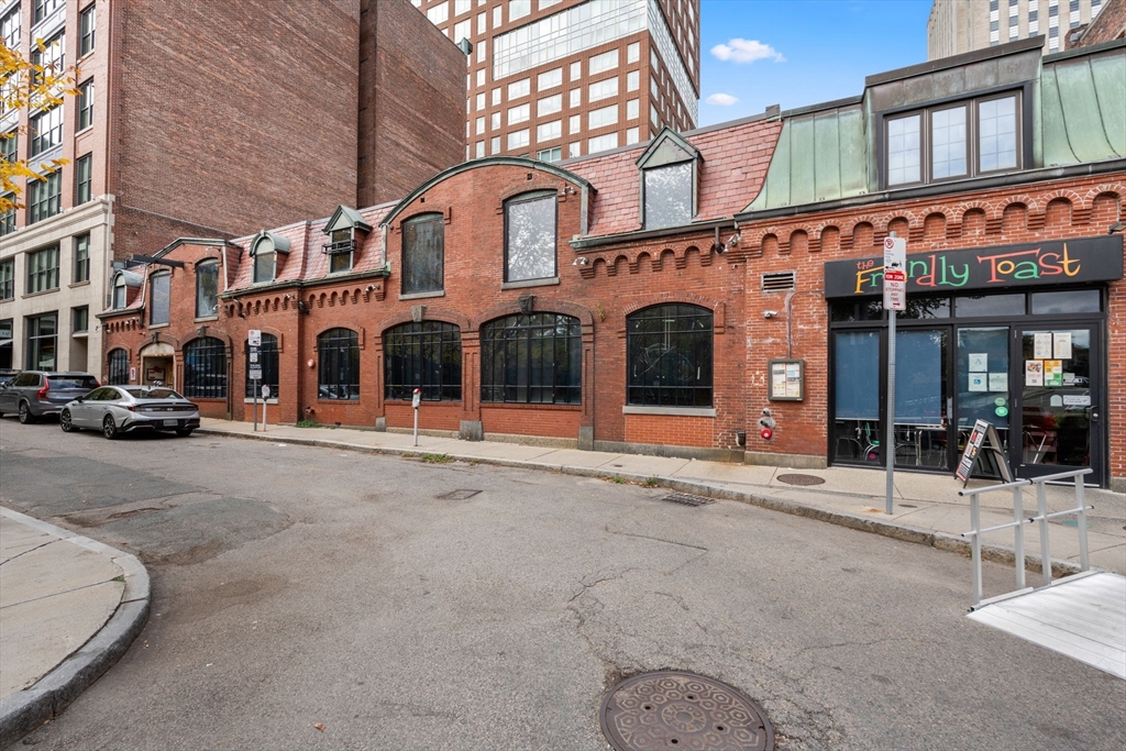 19 Stanhope Street, Unit 3A Boston, MA 02116 - Photo 3 of 5