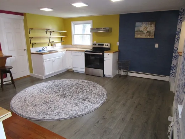 $2,350 | 216 Irving Street, Unit 5, Framingham, MA 01702