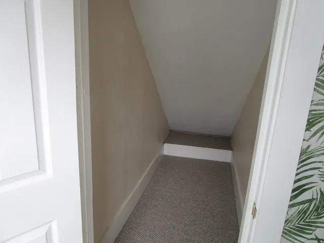 $2,350 | 216 Irving Street, Unit 5, Framingham, MA 01702