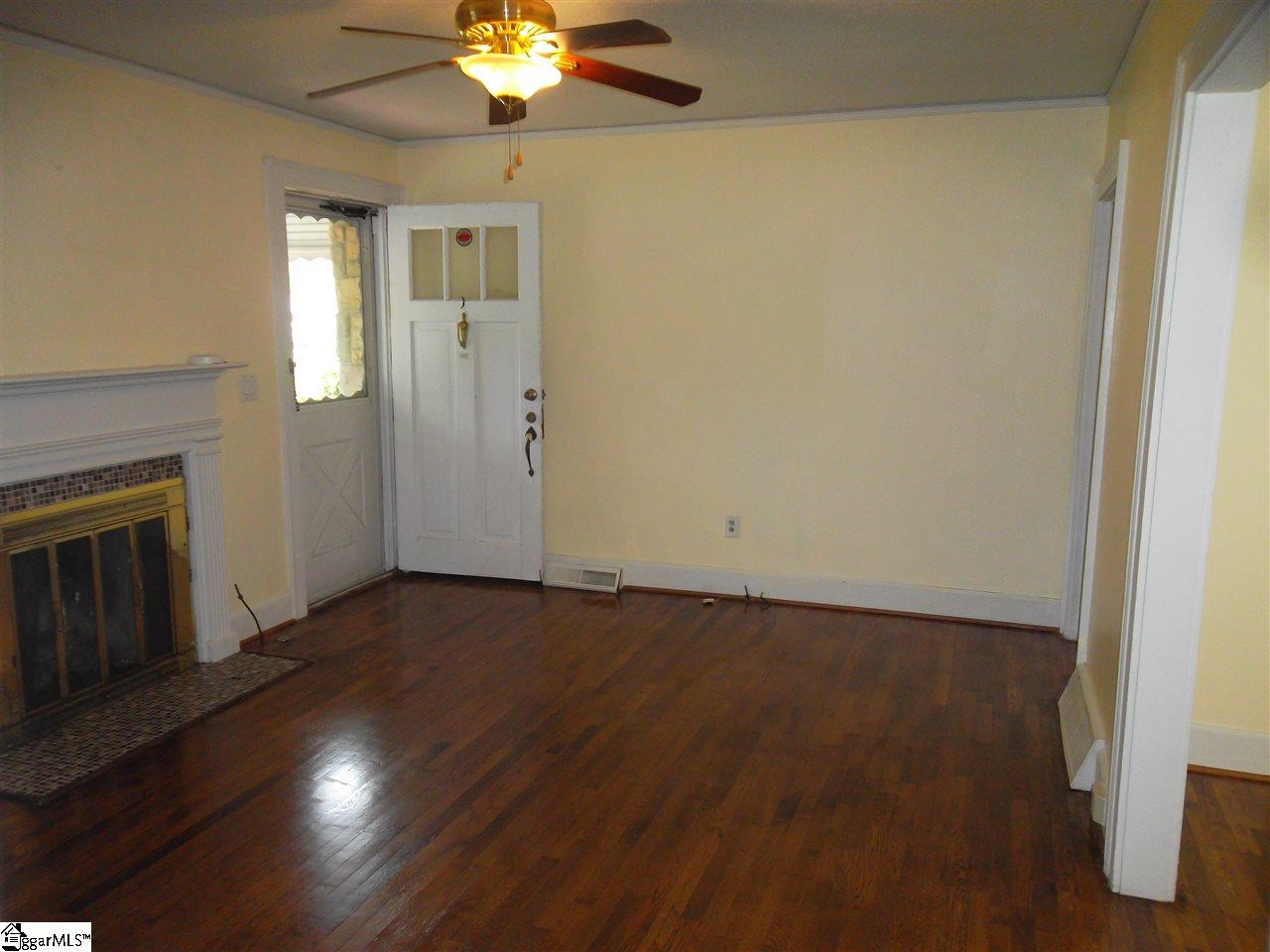 208 Donnan Road Taylors, SC 29687 - Photo 14 of 28 Gallery Image 14
