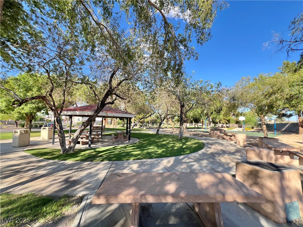 330 Forest Ridge Street Henderson, NV 89014 - Photo 39 of 45 Park view
