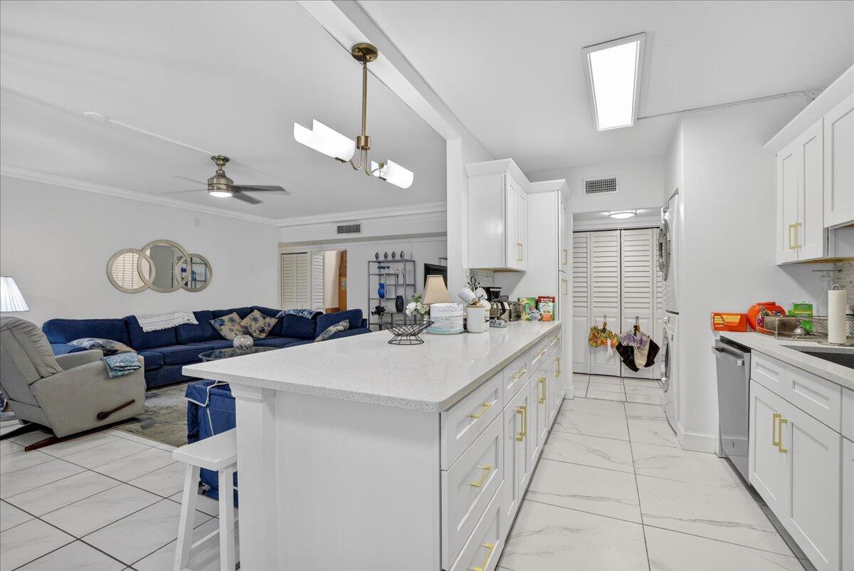 6328 Longboat Lane West, Unit 101 Boca Raton, FL 33433 - Photo 11 of 26 10-8I8A3308