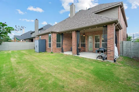 $695,000 | 1421 8th Street, Argyle, TX 76226