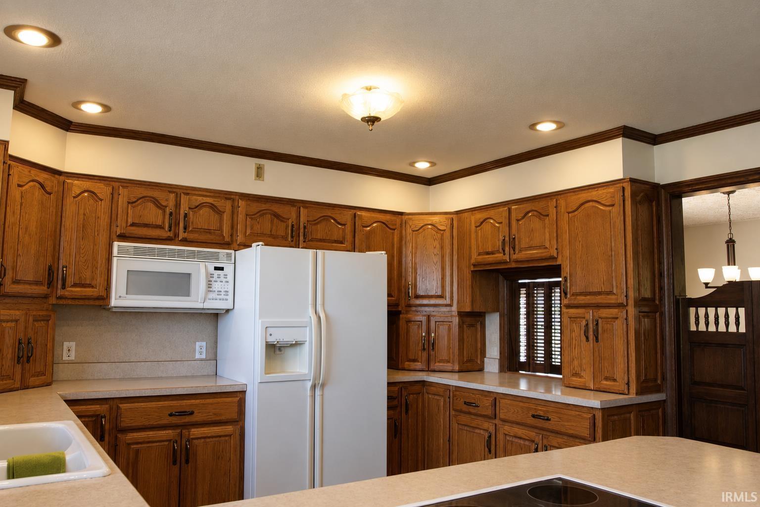4234 200S Jasper, IN 47546 - Photo 3 of 37 Gallery Image 3