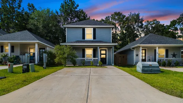 $1,600 | 16842 Marie Vlg Drive, Conroe, TX 77306