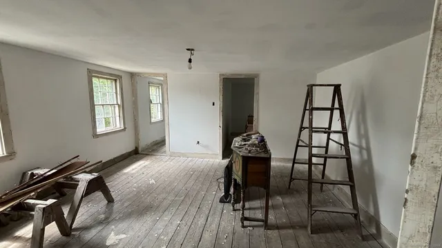 a view of entryway with livingroom and furniture