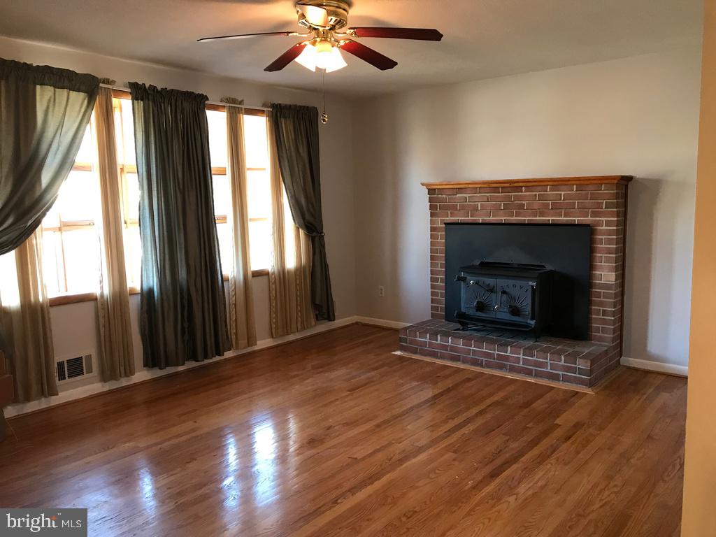 1710 Abelia Road Fallston, MD 21047 - Photo 3 of 17