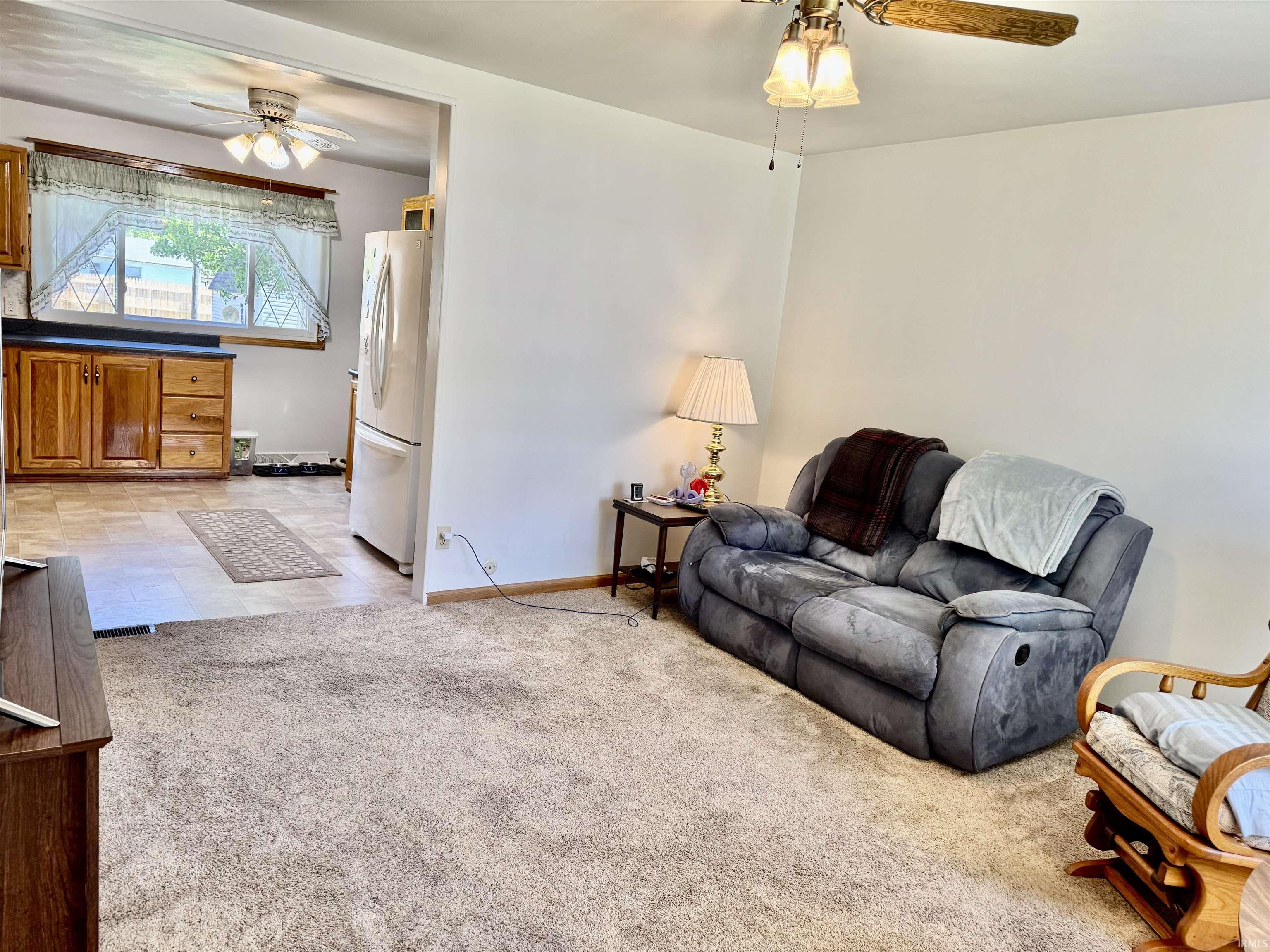 1214 Rochester Boulevard Rochester, IN 46975 - Photo 3 of 24 Gallery Image 3