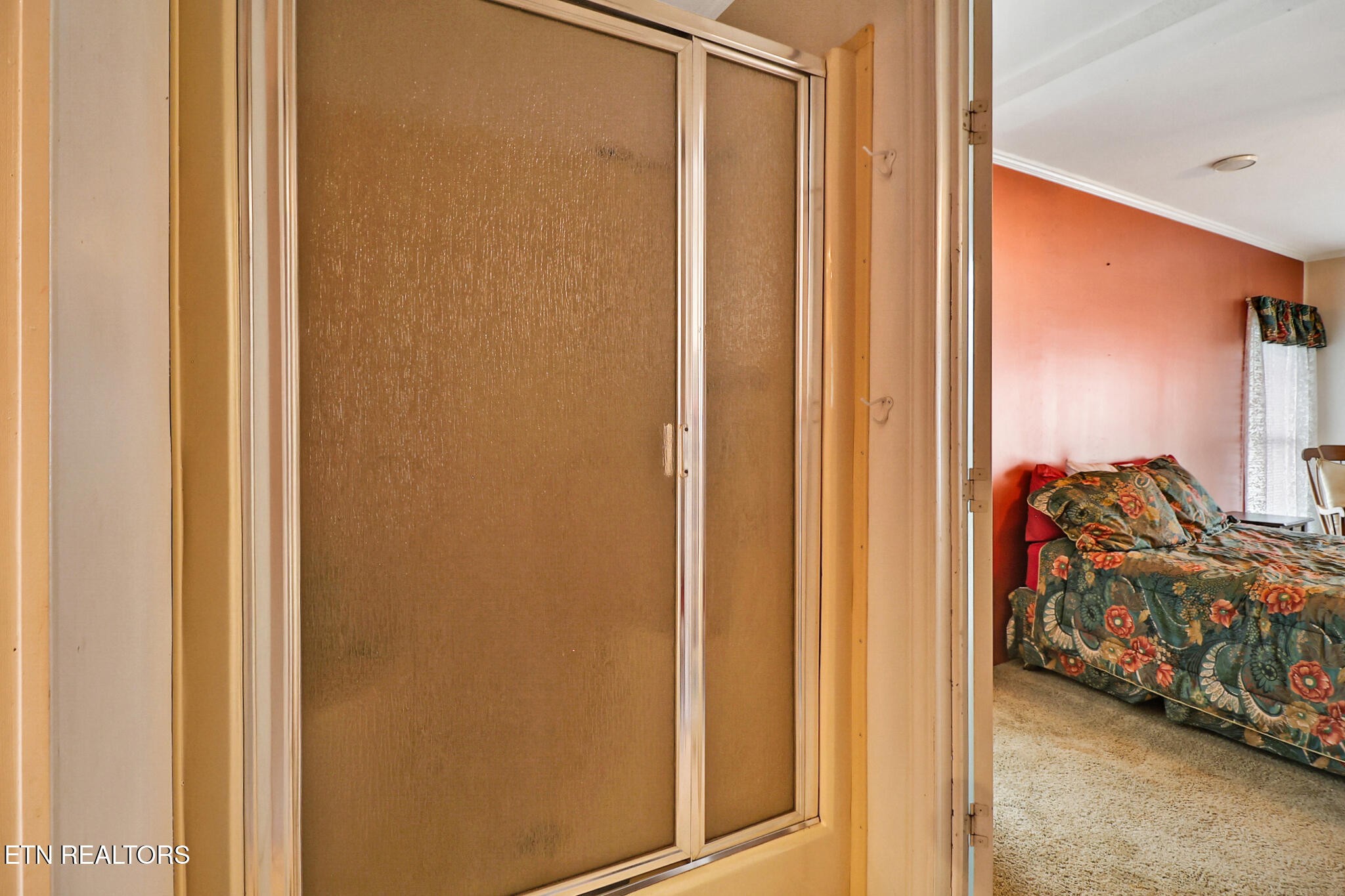 313 Rugby Road Crossville, TN 38558 - Photo 12 of 30 Gallery Image 12