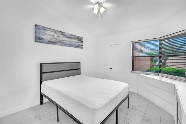 $3,800 | 22710 Meridiana Drive, Boca Raton, FL 33433