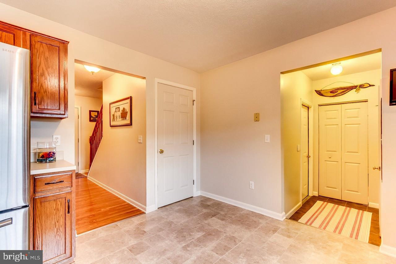 20 Coventry Cross Road Mount Wolf, PA 17347 - Photo 8 of 24 Gallery Image 8