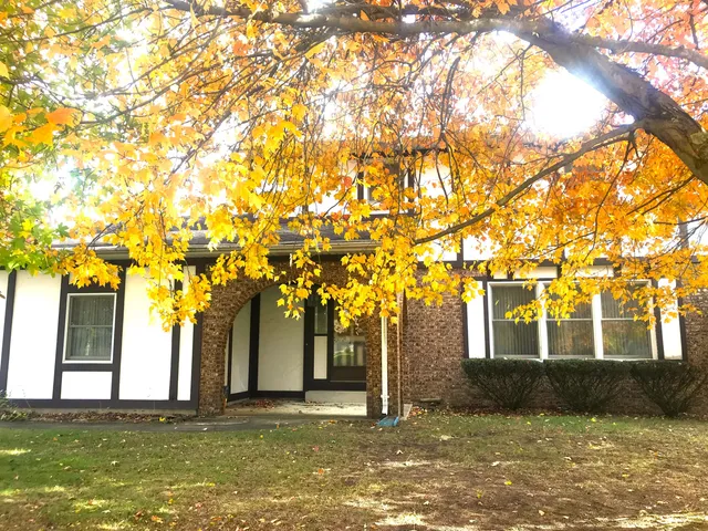 $364,900 | 9625 Oakview Drive, Portage, MI 49024