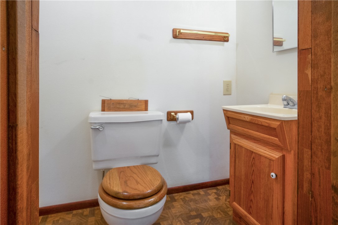 3696 Tonto Road Golden Valley, AZ 86413 - Photo 23 of 67 Bathroom