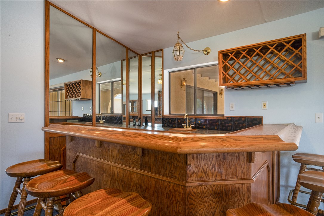 3696 Tonto Road Golden Valley, AZ 86413 - Photo 29 of 67 Bar