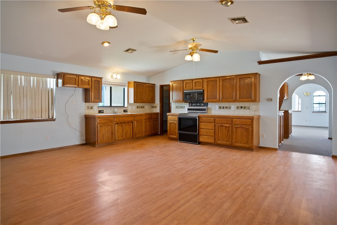 3696 Tonto Road Golden Valley, AZ 86413 - Photo 36 of 67 Kitchen